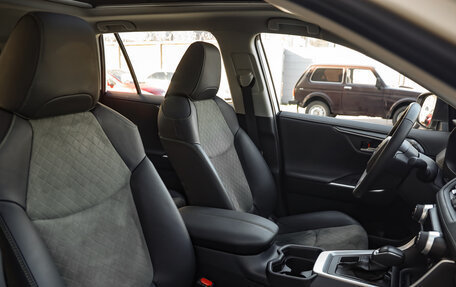 Toyota RAV4, 2025 год, 3 823 777 рублей, 25 фотография