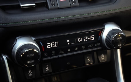 Toyota RAV4, 2025 год, 3 823 777 рублей, 17 фотография
