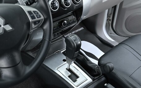 Mitsubishi Pajero Sport II рестайлинг, 2013 год, 1 749 000 рублей, 10 фотография