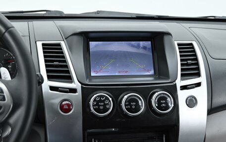 Mitsubishi Pajero Sport II рестайлинг, 2013 год, 1 749 000 рублей, 8 фотография
