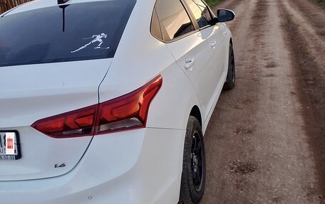 Hyundai Solaris II рестайлинг, 2017 год, 1 200 000 рублей, 5 фотография