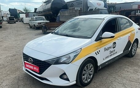 Hyundai Solaris II рестайлинг, 2021 год, 1 270 000 рублей, 1 фотография
