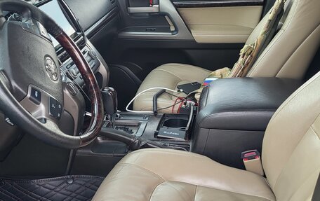 Toyota Land Cruiser 200, 2009 год, 2 500 000 рублей, 6 фотография