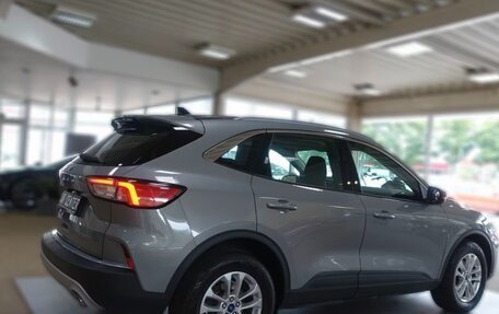 Ford Kuga III, 2022 год, 2 650 000 рублей, 10 фотография