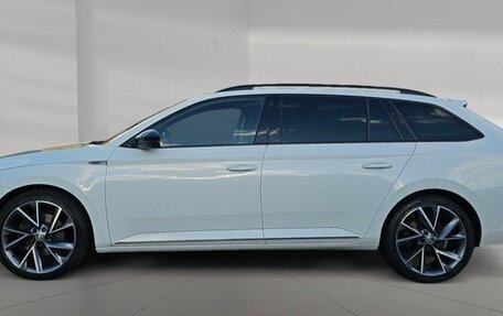 Skoda Superb III рестайлинг, 2023 год, 4 000 000 рублей, 5 фотография