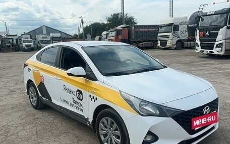Hyundai Solaris II рестайлинг, 2021 год, 1 270 000 рублей, 2 фотография