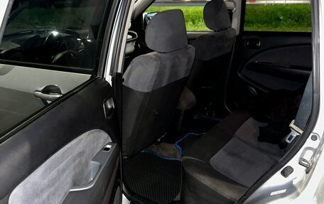 Mitsubishi Outlander III рестайлинг 3, 2003 год, 490 000 рублей, 8 фотография