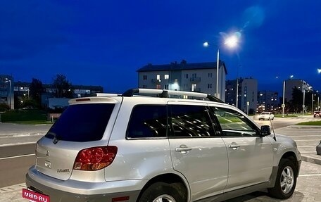 Mitsubishi Outlander III рестайлинг 3, 2003 год, 490 000 рублей, 2 фотография
