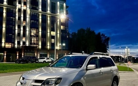 Mitsubishi Outlander III рестайлинг 3, 2003 год, 490 000 рублей, 5 фотография