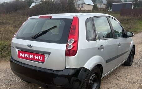 Ford Fiesta, 2008 год, 135 000 рублей, 3 фотография