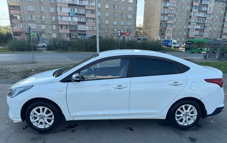 Hyundai Solaris II рестайлинг, 2020 год, 1 230 000 рублей, 4 фотография