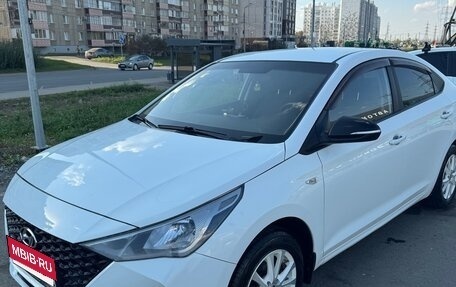 Hyundai Solaris II рестайлинг, 2020 год, 1 230 000 рублей, 3 фотография