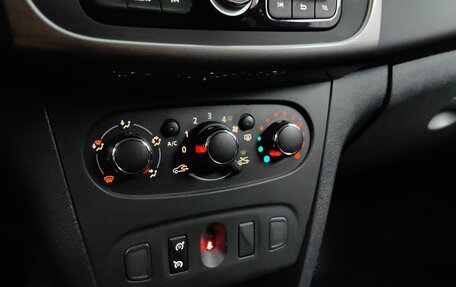 Renault Sandero II рестайлинг, 2020 год, 1 248 000 рублей, 15 фотография