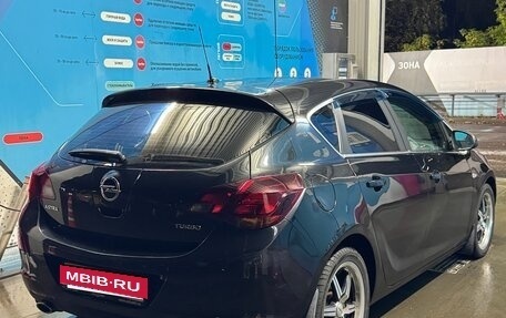 Opel Astra J, 2012 год, 600 000 рублей, 3 фотография