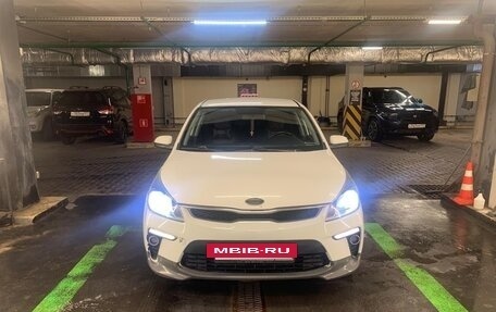 KIA Rio IV, 2018 год, 900 000 рублей, 9 фотография