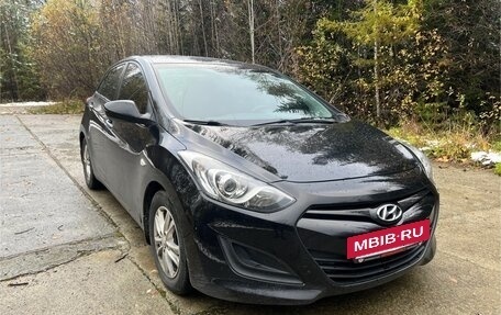 Hyundai i30 II рестайлинг, 2012 год, 900 000 рублей, 3 фотография