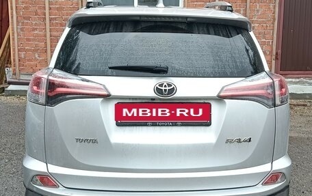 Toyota RAV4, 2016 год, 1 850 000 рублей, 2 фотография