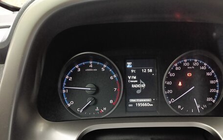 Toyota RAV4, 2016 год, 1 850 000 рублей, 7 фотография