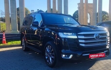 Toyota Land Cruiser, 2023 год, 12 500 000 рублей, 4 фотография