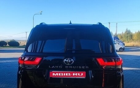 Toyota Land Cruiser, 2023 год, 12 500 000 рублей, 5 фотография