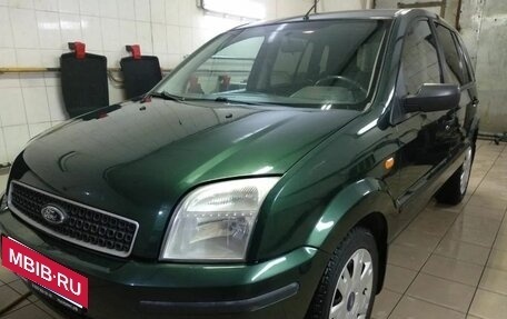Ford Fusion I, 2004 год, 450 000 рублей, 2 фотография