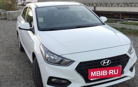 Hyundai Solaris II рестайлинг, 2018 год, 1 350 000 рублей, 4 фотография