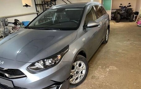KIA cee'd III, 2022 год, 2 400 000 рублей, 3 фотография