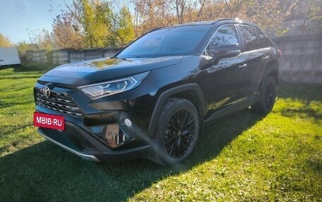 Toyota RAV4, 2021 год, 3 600 000 рублей, 7 фотография