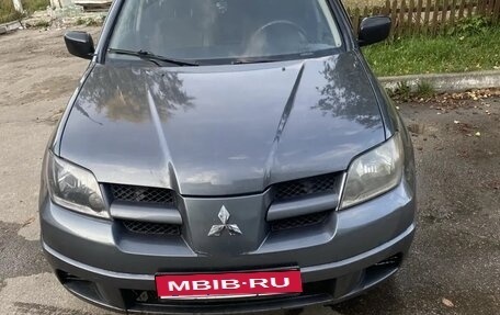 Mitsubishi Outlander III рестайлинг 3, 2003 год, 716 000 рублей, 1 фотография