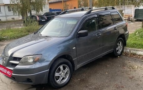 Mitsubishi Outlander III рестайлинг 3, 2003 год, 716 000 рублей, 2 фотография