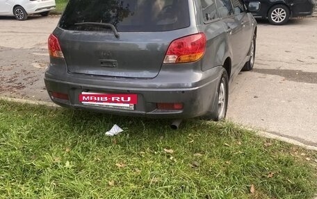 Mitsubishi Outlander III рестайлинг 3, 2003 год, 716 000 рублей, 4 фотография