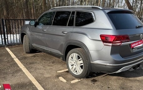 Volkswagen Teramont I, 2018 год, 2 950 000 рублей, 2 фотография