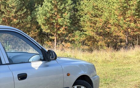 Hyundai Accent II, 2004 год, 300 000 рублей, 3 фотография