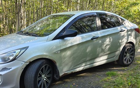 Hyundai Solaris II рестайлинг, 2011 год, 490 000 рублей, 7 фотография