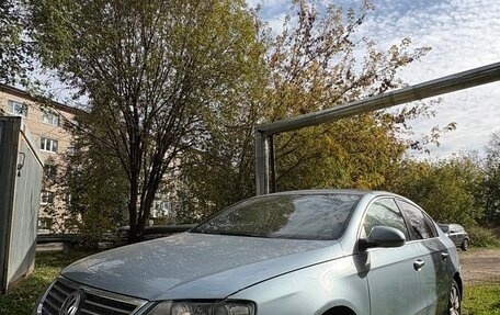 Volkswagen Passat B6, 2005 год, 340 000 рублей, 2 фотография