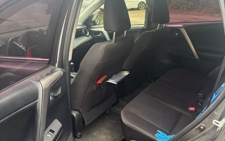 Toyota RAV4, 2015 год, 2 050 000 рублей, 22 фотография