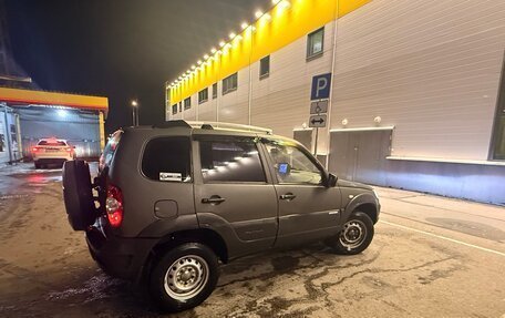Chevrolet Niva I рестайлинг, 2012 год, 260 000 рублей, 2 фотография