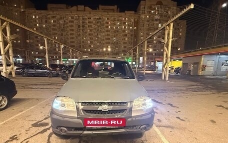 Chevrolet Niva I рестайлинг, 2012 год, 260 000 рублей, 4 фотография
