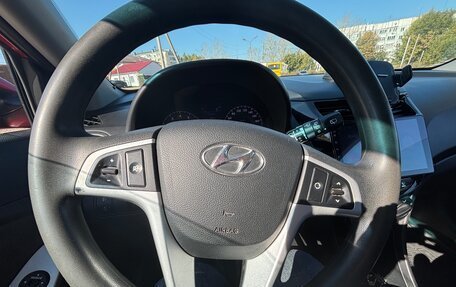 Hyundai Solaris II рестайлинг, 2012 год, 580 000 рублей, 3 фотография