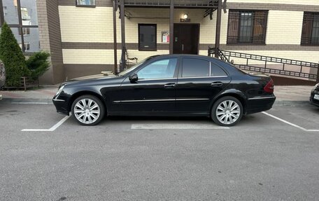 Mercedes-Benz E-Класс, 2005 год, 1 200 000 рублей, 8 фотография