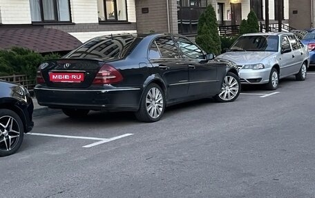 Mercedes-Benz E-Класс, 2005 год, 1 200 000 рублей, 3 фотография