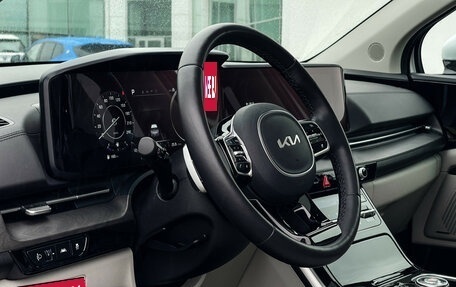 KIA Carnival, 2023 год, 4 800 000 рублей, 13 фотография