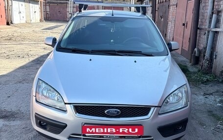 Ford Focus II рестайлинг, 2006 год, 450 000 рублей, 3 фотография