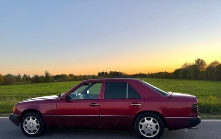 Mercedes-Benz E-Класс, 1993 год, 400 000 рублей, 4 фотография