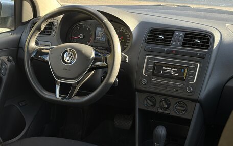 Volkswagen Polo VI (EU Market), 2017 год, 1 230 000 рублей, 24 фотография