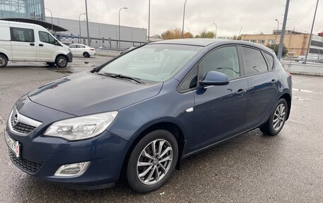 Opel Astra J, 2010 год, 640 000 рублей, 8 фотография