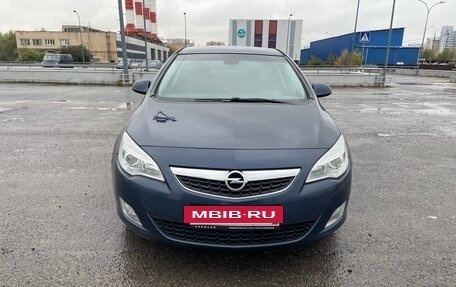 Opel Astra J, 2010 год, 640 000 рублей, 7 фотография