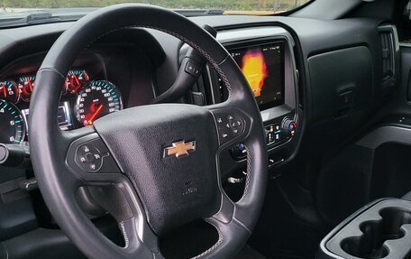 Chevrolet Silverado, 2018 год, 4 250 000 рублей, 17 фотография