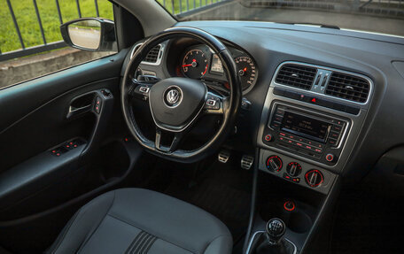 Volkswagen Polo VI (EU Market), 2016 год, 799 000 рублей, 10 фотография