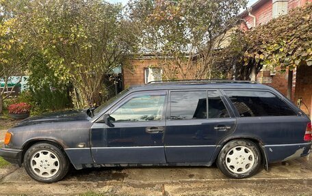Mercedes-Benz E-Класс, 1994 год, 525 000 рублей, 3 фотография